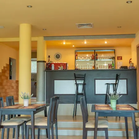 Family Mimosa Hotel