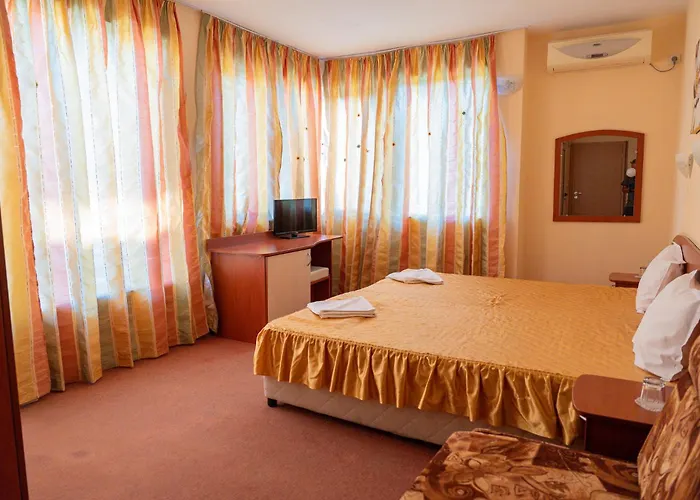 Otel Family Mimosa Tsarevo