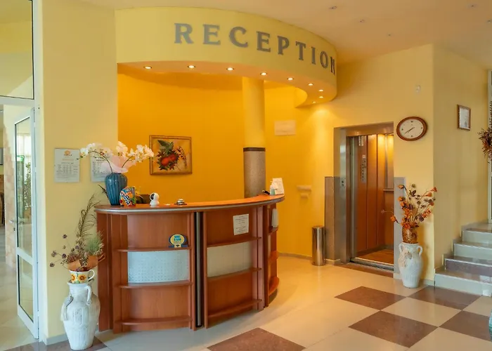 Otel Family Mimosa 3*